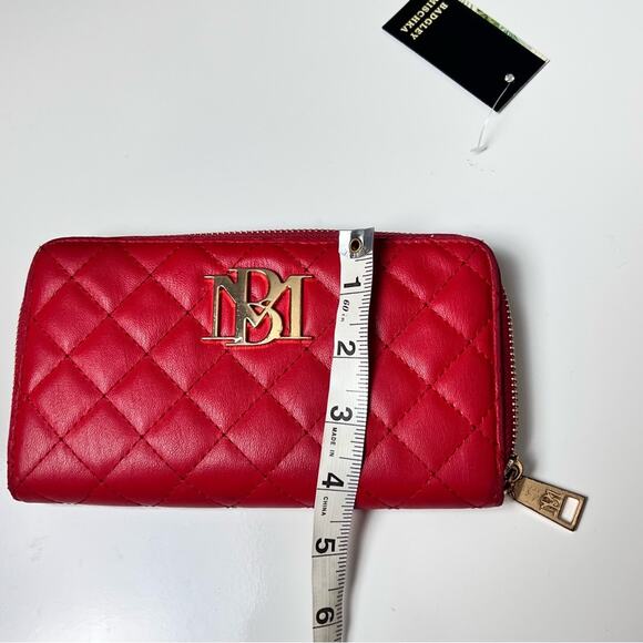 Mischka Madgley Red Zip Up Vegan Leather Wallet with Multiple Slots - Picture 4 of 15